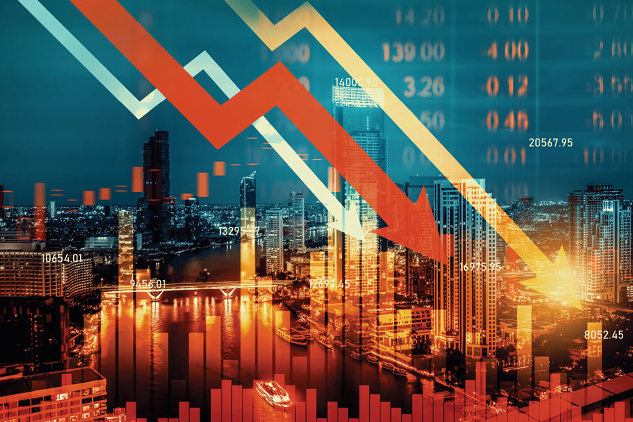 Tail risk hedging